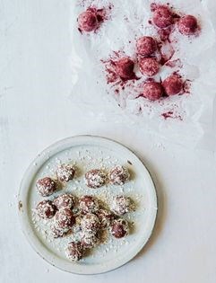Cocoa oat balls (Kakao havrekugler)