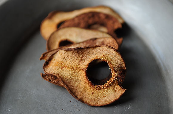 Cocoa pear crisps