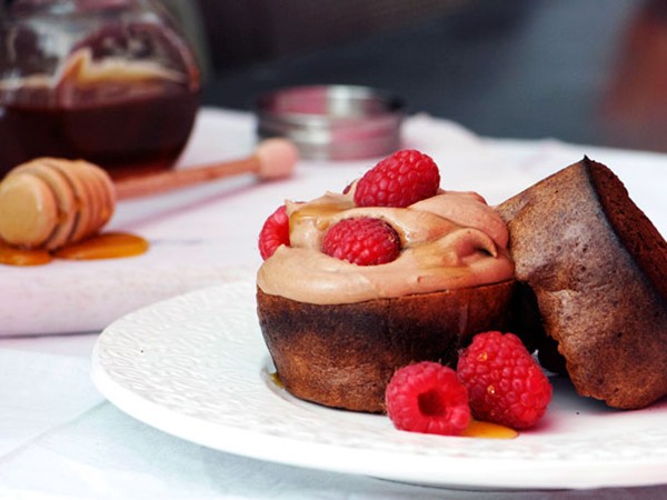 Cocoa popovers with chocolate mousse and raspberries