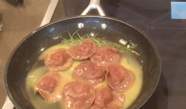 Cocoa ravioli stuffed with Gorgonzola and walnuts (Ravioli al cacao ripieni di Gorgonzola e noci)