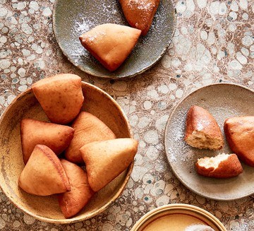 Coconut & cardamom beignets (Mandazi)