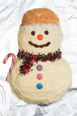  Coconut & citrus snowman cake