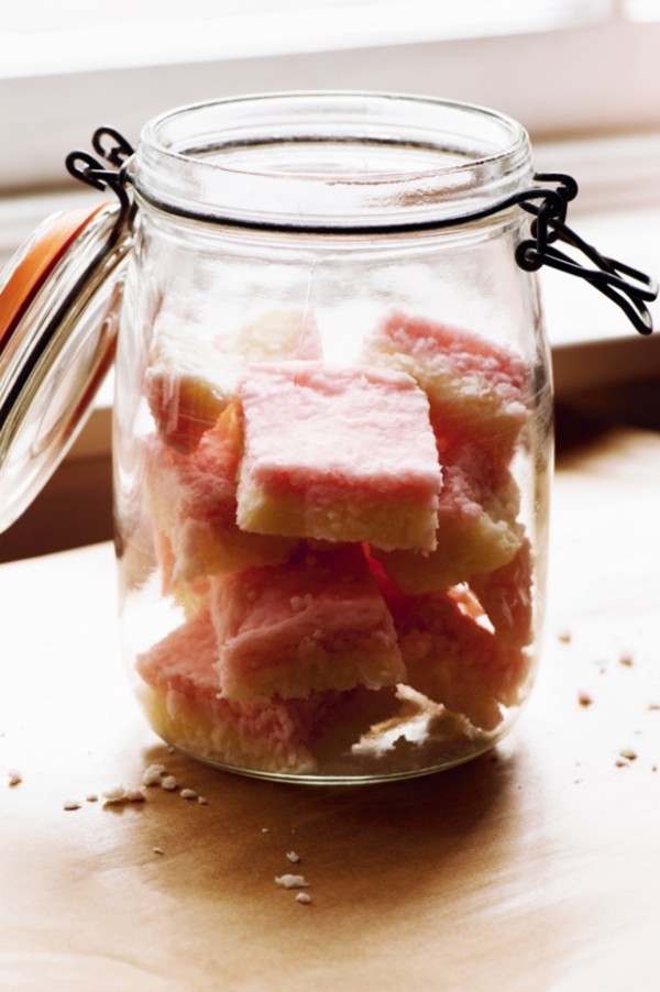 Coconut and cardamom ice