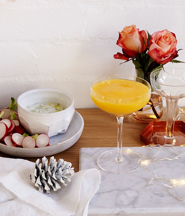 Coconut and mango daiquiris