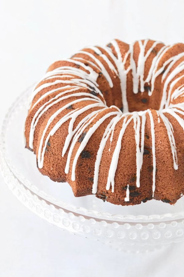 Coconut and passionfruit bundt