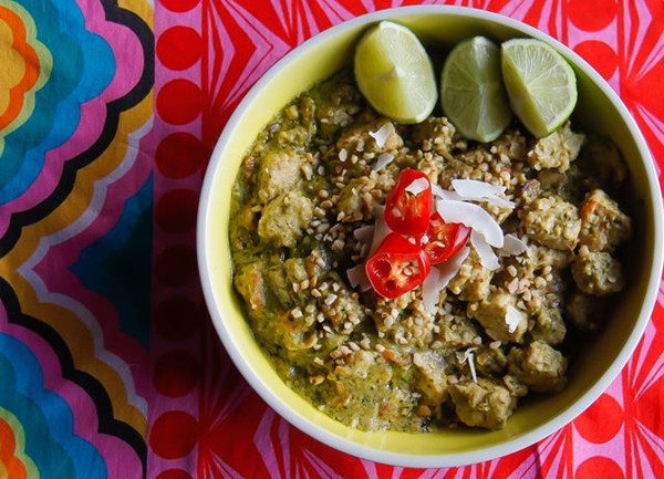 Coconut and peanut Quorn chicken