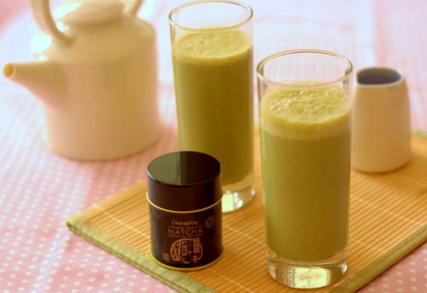 Coconut, banana & matcha-ccino