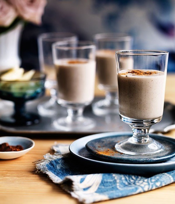 Coconut, banana and cinnamon crush