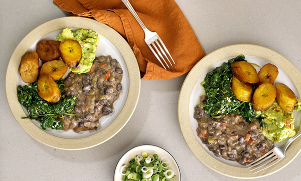 Coconut black beans 