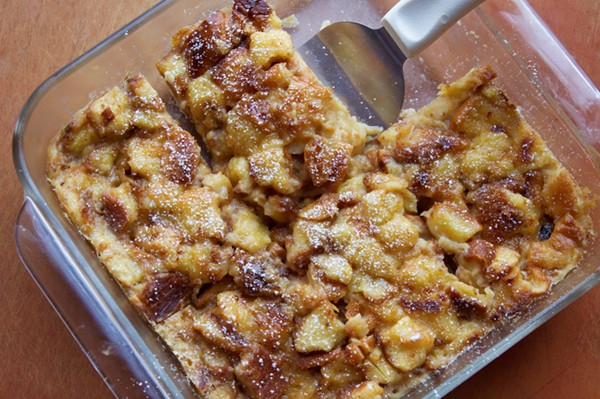 Coconut bread pudding (Budin de pan y coco)