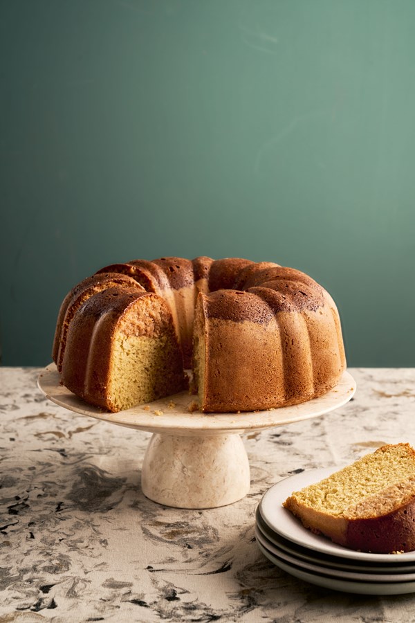 Coconut bundt cake