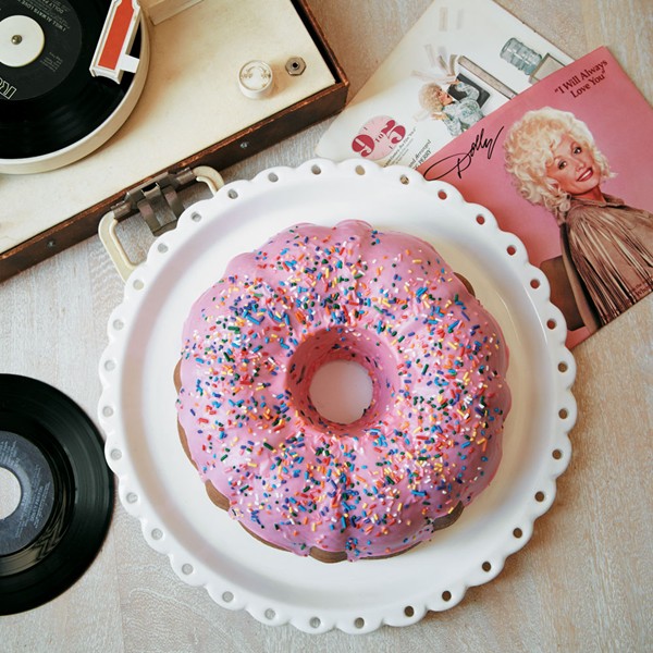 Coconut bundt cake with a dark chocolate and coconut filling (Dolly's doughnut)