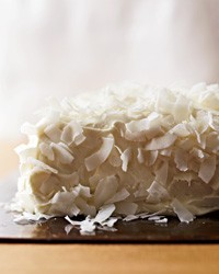 Coconut cake with saffron cream