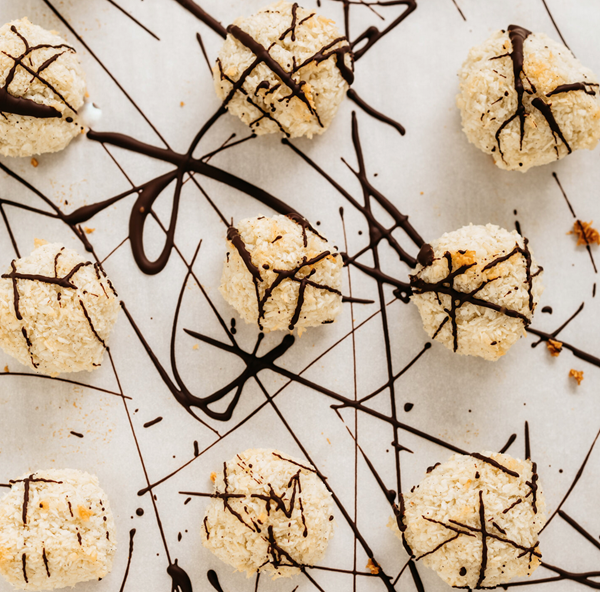 Coconut cardamom macaroons