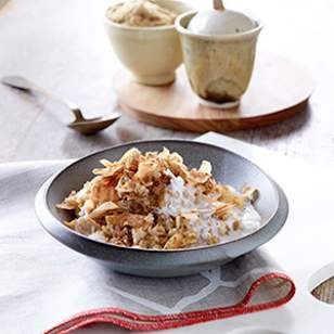 Coconut chai-spice oatmeal