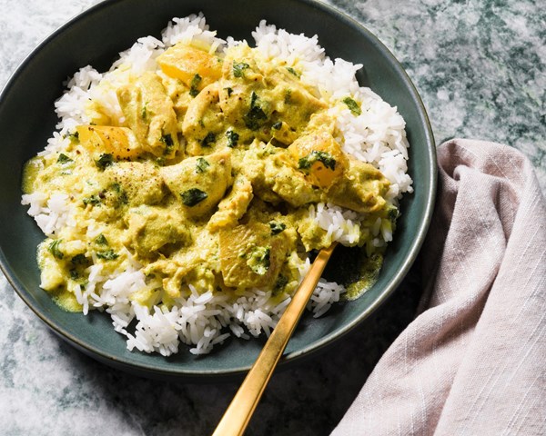 Coconut chicken curry with potatoes