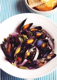 Coconut chilli mussels