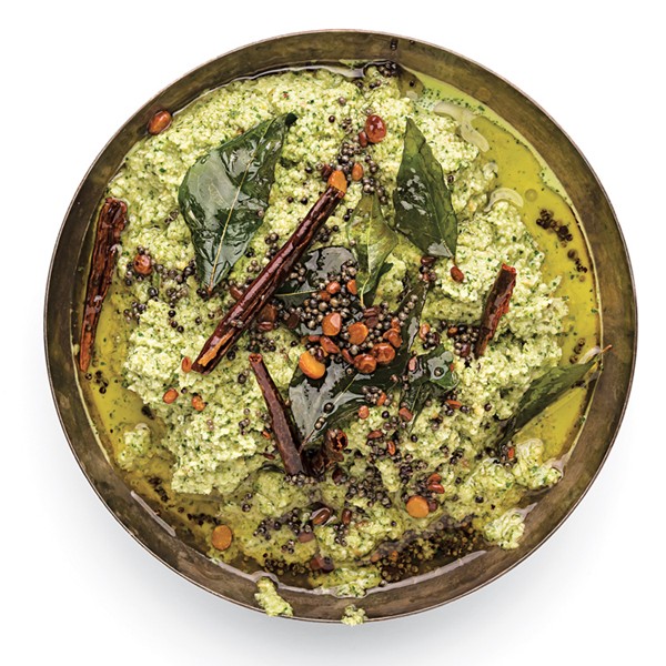 Coconut-cilantro chutney (Hara dhaniya ki chutney)