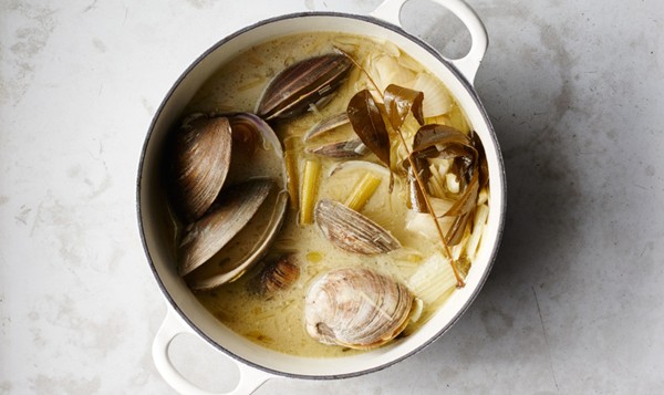 Coconut-clam stock