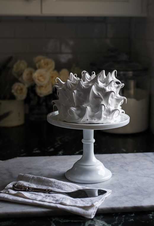 Coconut cream cake