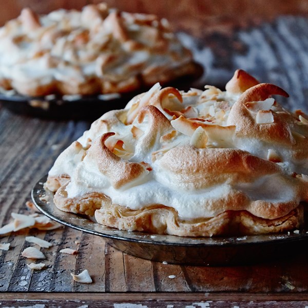 Coconut cream pie