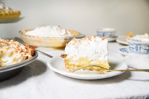 Coconut cream pie