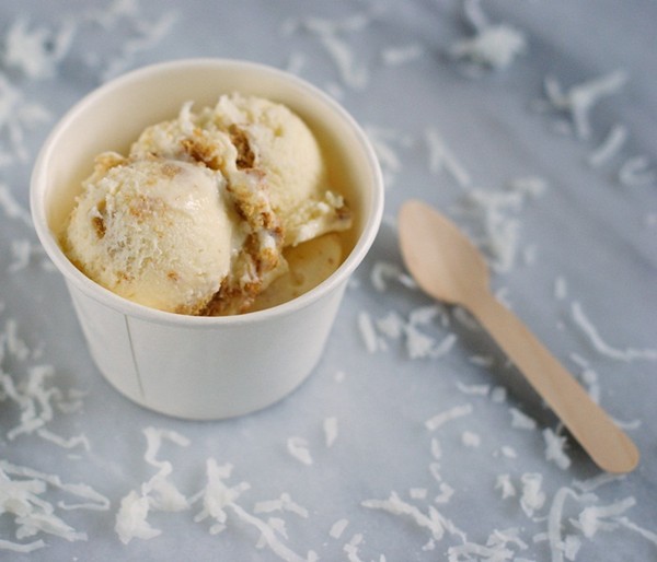 Coconut cream pie ice cream