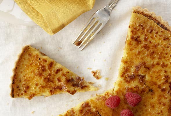 Coconut crème brûlée tart