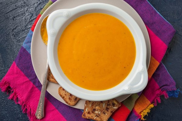 Coconut curry carrot soup