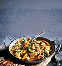 Coconut dhal with roasted veg