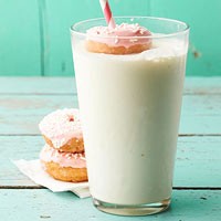 Coconut-doughnut shakes