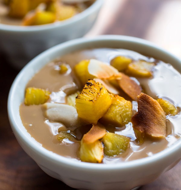 Coconut dulce de leche with caramelized pineapple