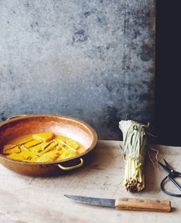 Coconut fish curry (Maalu kirata)
