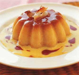 Coconut flan with curried custard sauce (Flan de coco La Guarida)