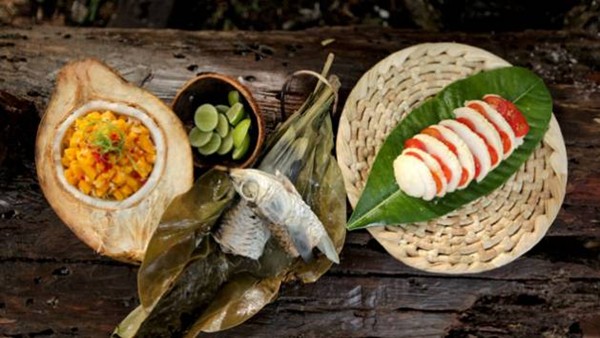 Coconut heart salad