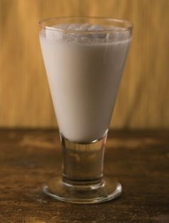 Coconut horchata (Horcata de coco)