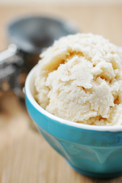 Coconut ice cream from the pantry (Glace coco du placard)
