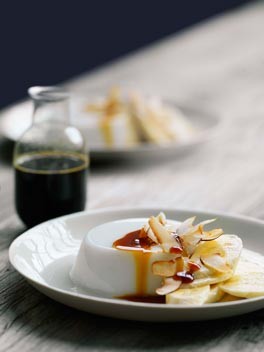 Coconut jelllies with banana and coconut-sugar caramel