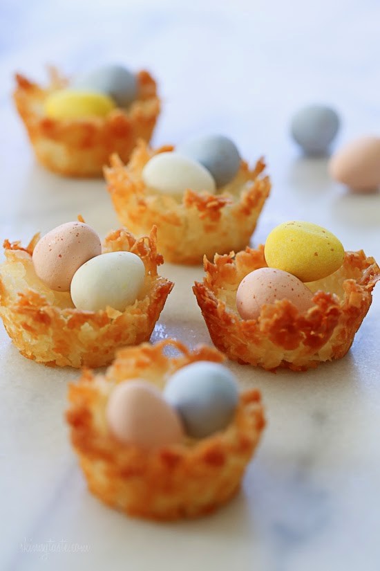 Coconut macaroon nests