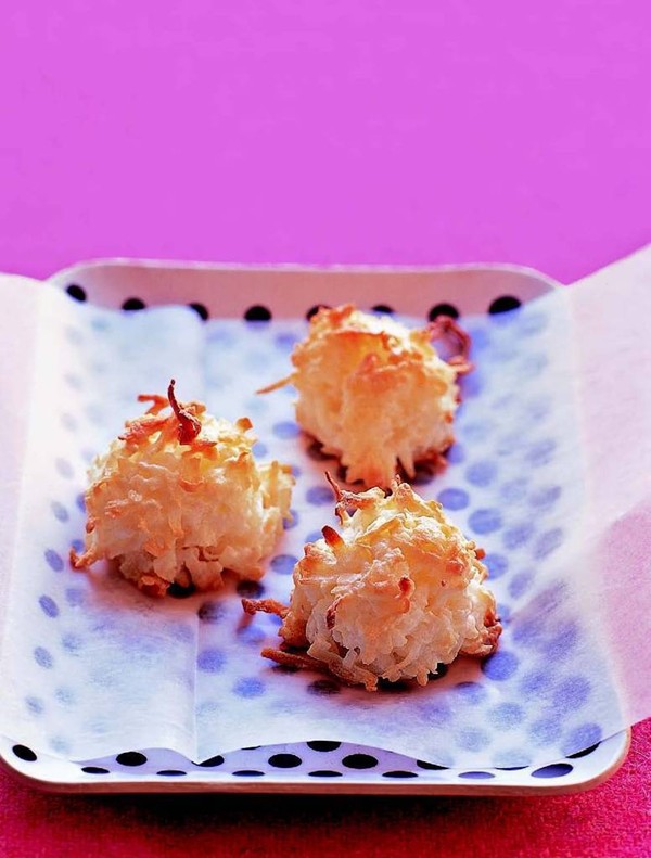 Coconut macaroons