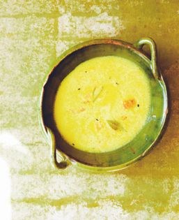 Coconut milk broth (Kiri hodi)