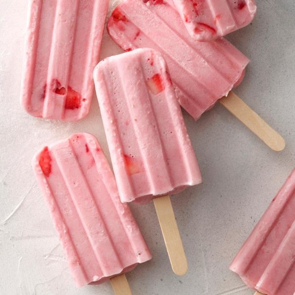 Coconut milk strawberry-banana pops