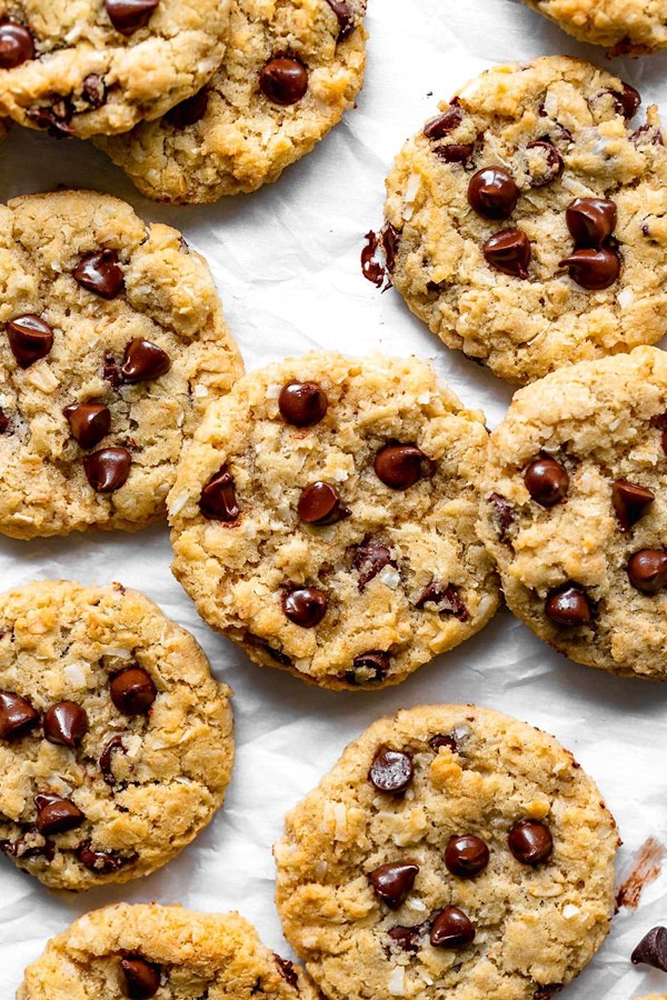Coconut oatmeal chocolate chip cookies