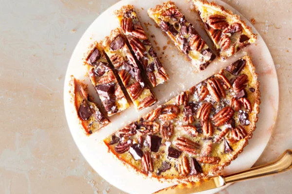 Coconut-pecan tart