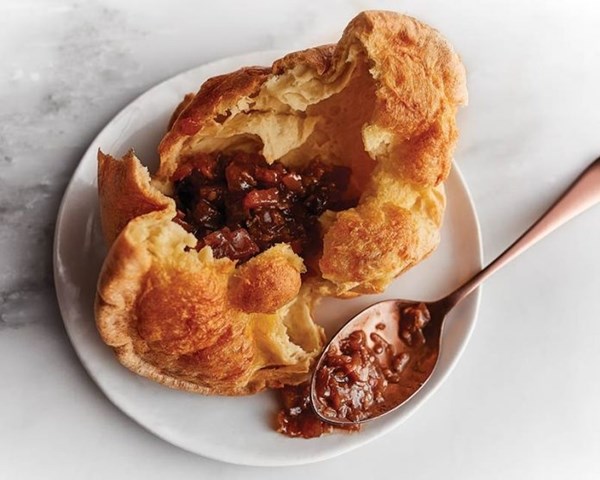 Coconut popovers with mango chutney