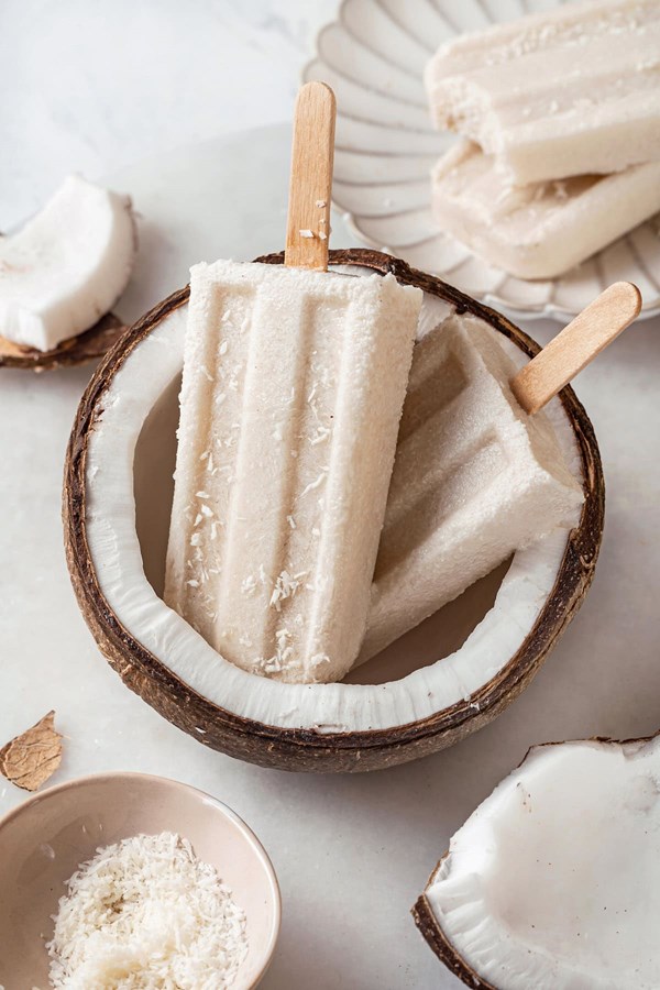 Coconut popsicles