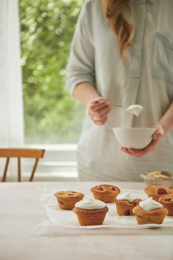 Coconut raspberry cakes for Mum