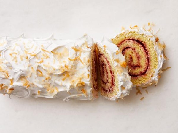 Coconut-red currant cake roll