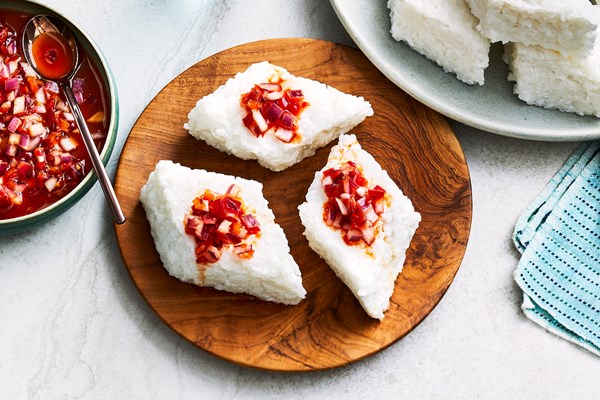 Coconut rice with sambal (Kiribath with lunu miris)