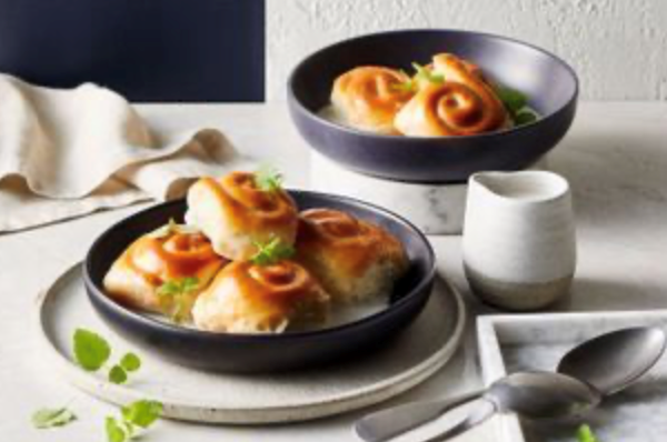 Coconut rolls with lemon balm (Pani popo)